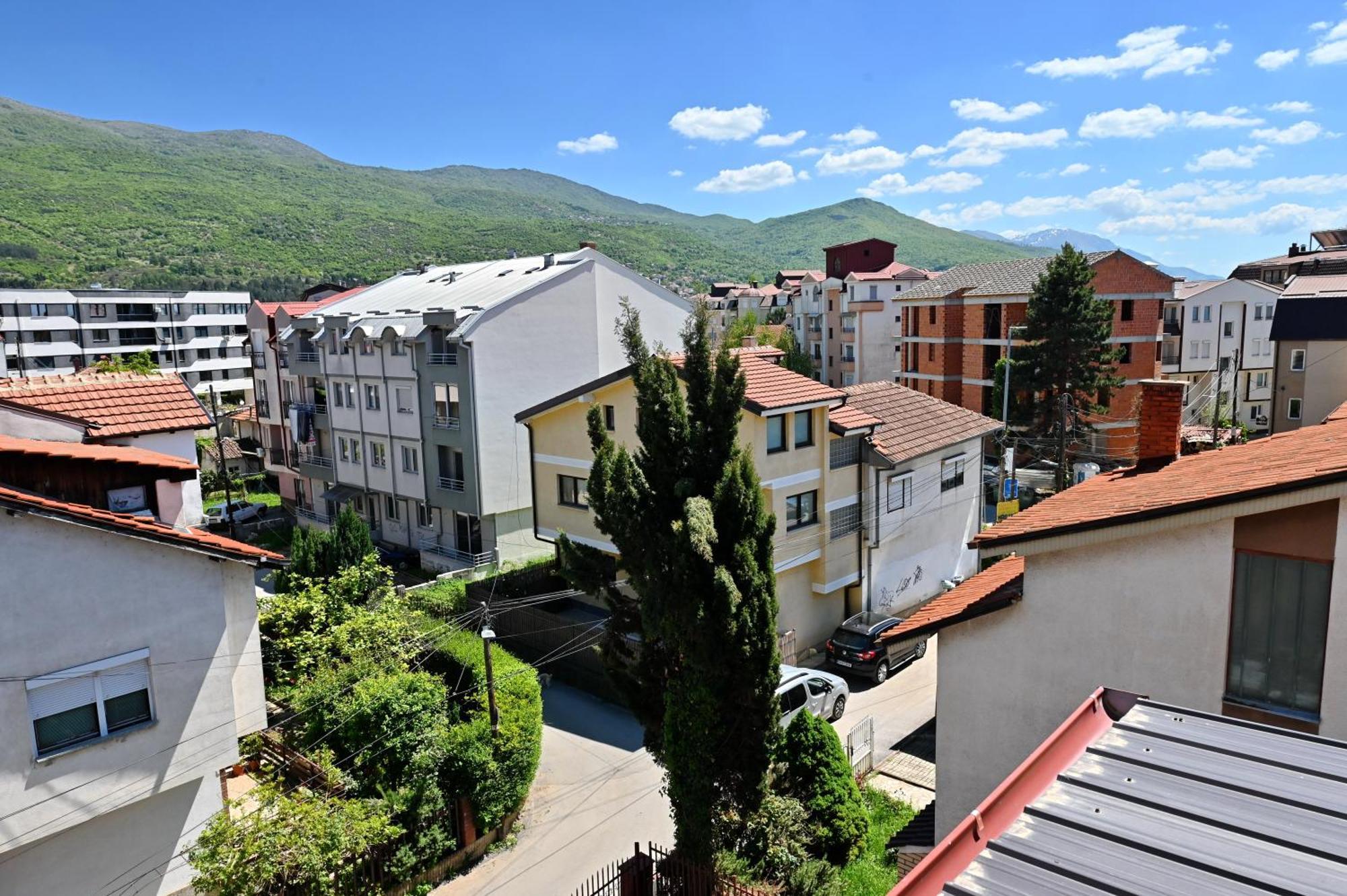 Blue Lake Hostel Ohrid Exterior photo